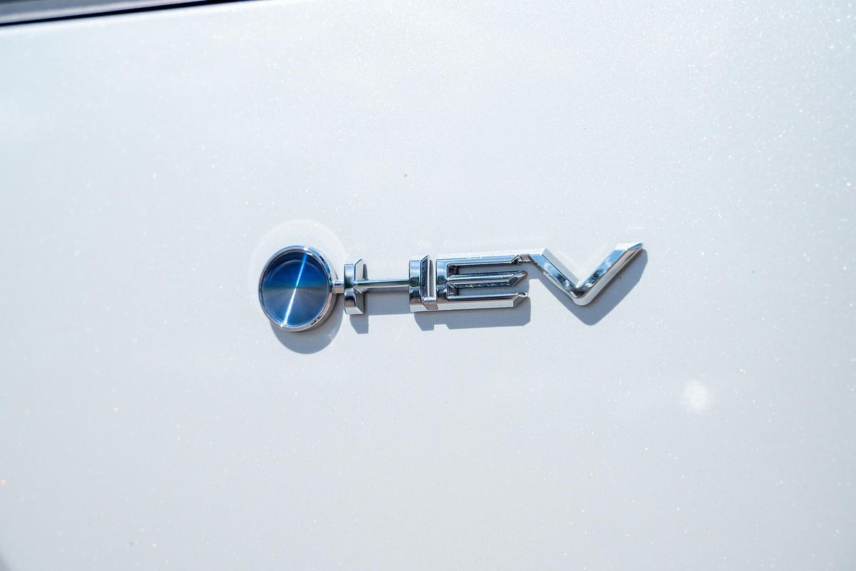 2024 Toyota Corolla Cross GXL MXGH10R