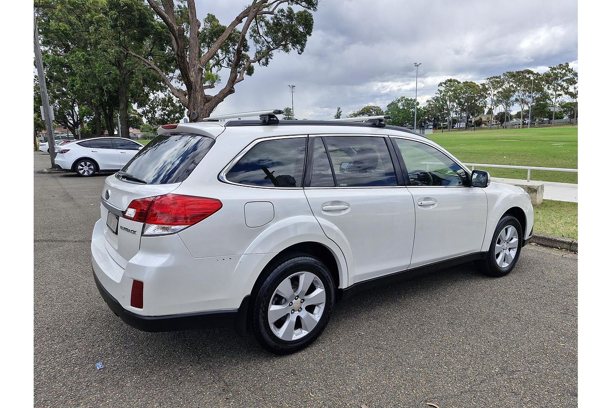 2010 Subaru Outback 2.5i 4GEN