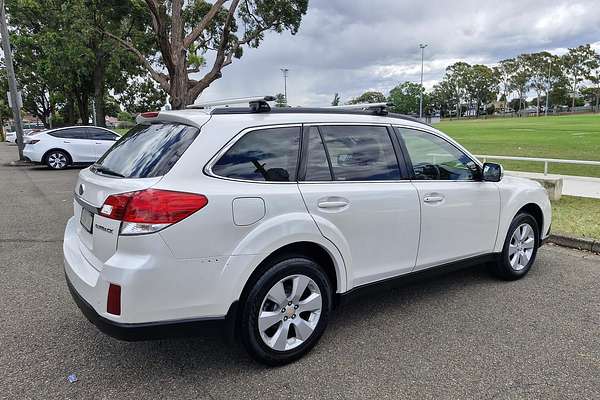 2010 Subaru Outback 2.5i 4GEN