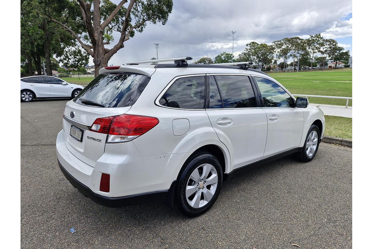 2010 Subaru Outback 2.5i 4GEN