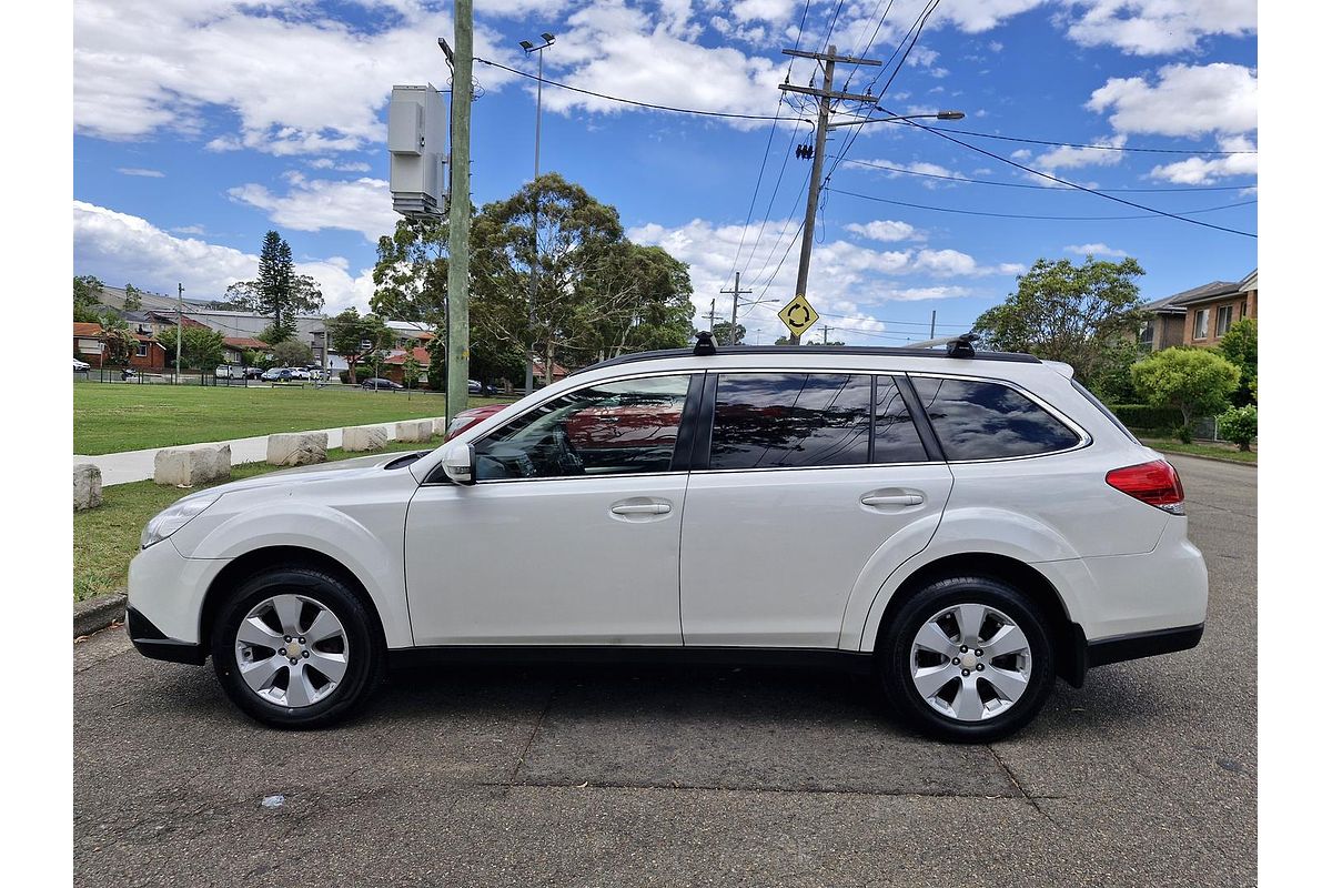 2010 Subaru Outback 2.5i 4GEN