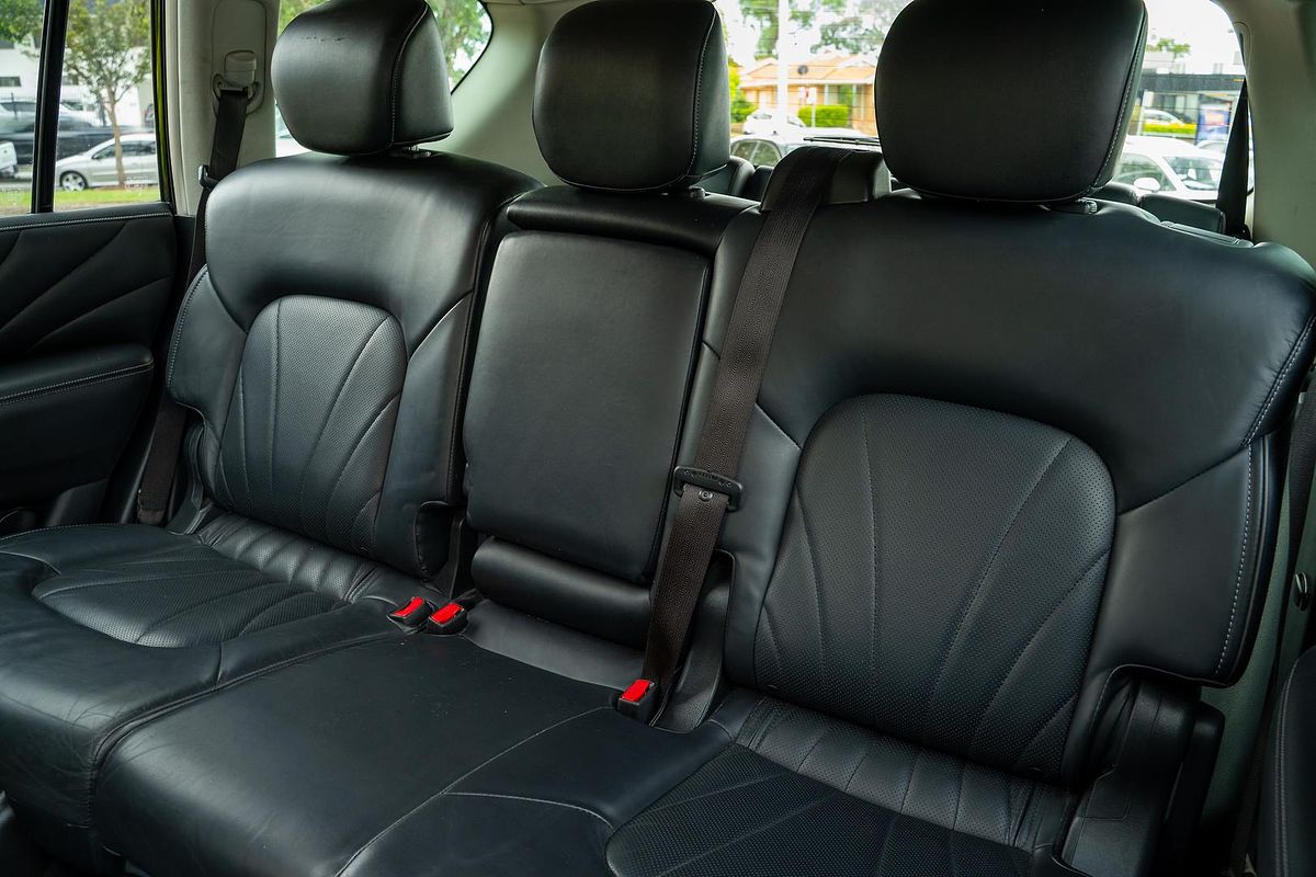 2017 INFINITI QX80 S Premium Z62