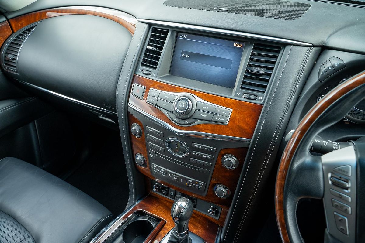 2017 INFINITI QX80 S Premium Z62