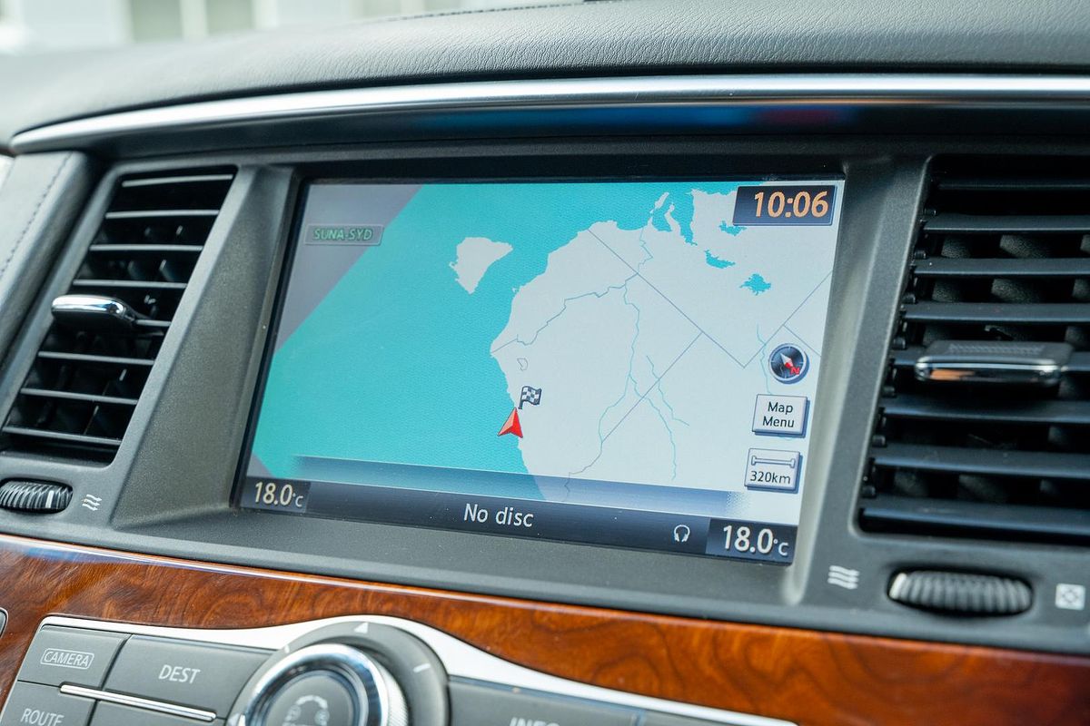 2017 INFINITI QX80 S Premium Z62