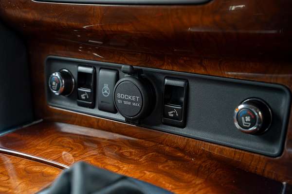 2017 INFINITI QX80 S Premium Z62