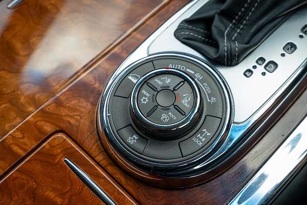 2017 INFINITI QX80 S Premium Z62