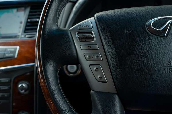 2017 INFINITI QX80 S Premium Z62