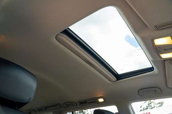 2017 INFINITI QX80 S Premium Z62