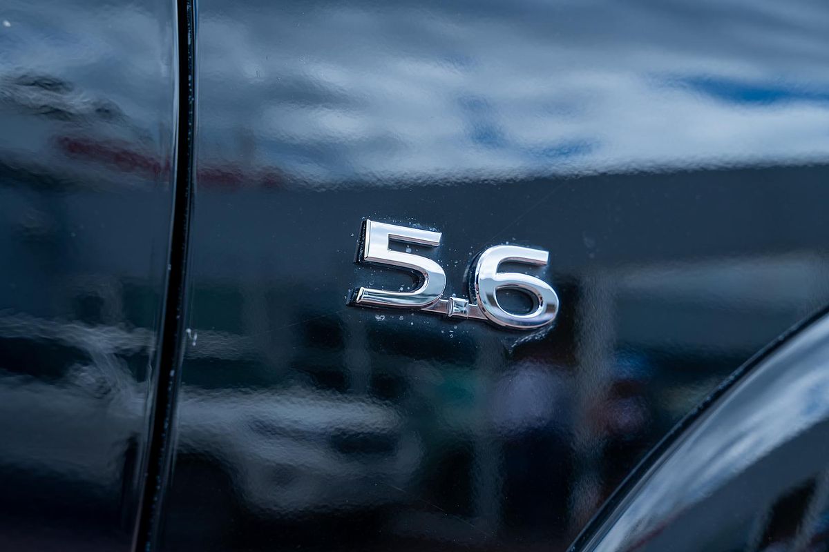 2017 INFINITI QX80 S Premium Z62