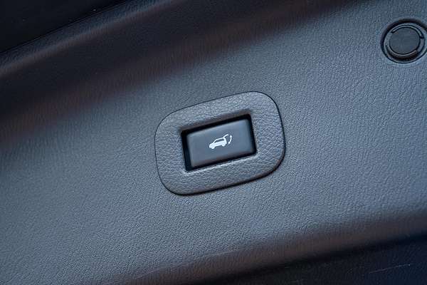 2017 INFINITI QX80 S Premium Z62