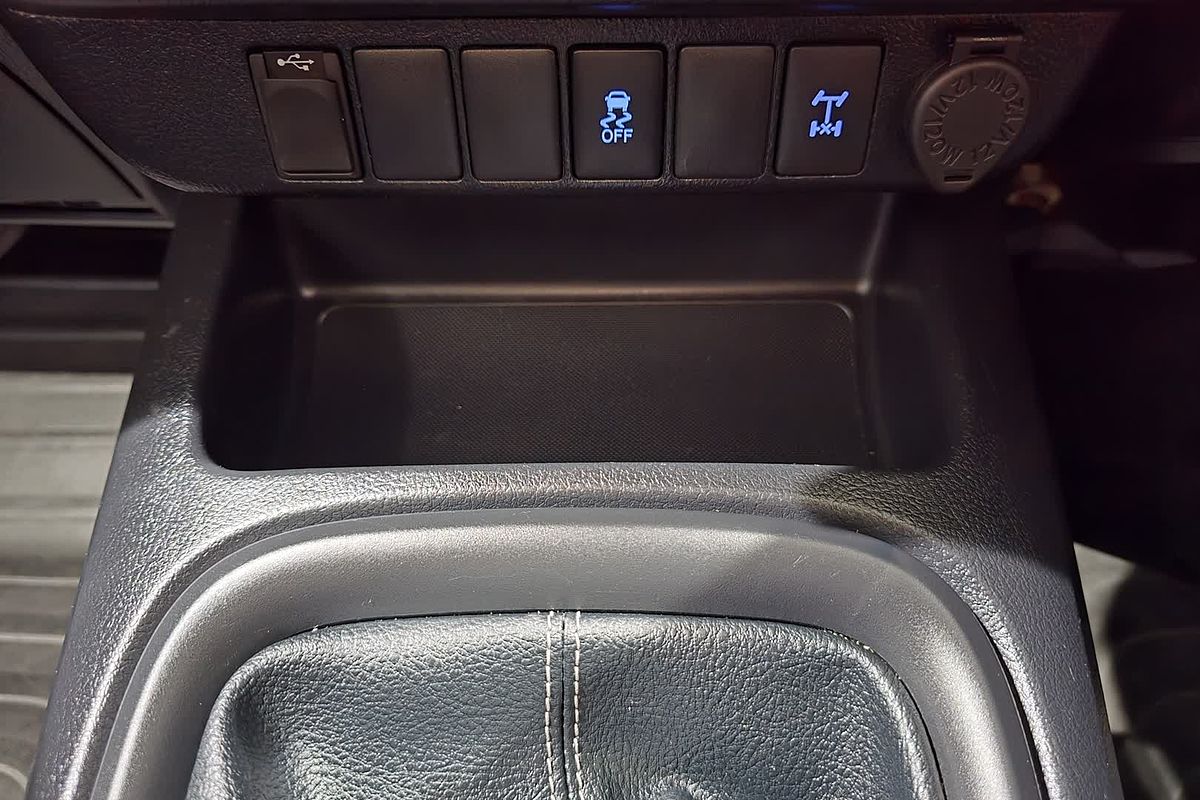 2019 Toyota Hilux SR GUN126R 4X4