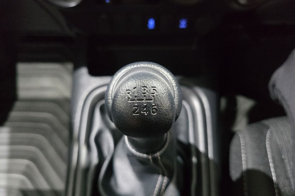 2019 Toyota Hilux SR GUN126R 4X4