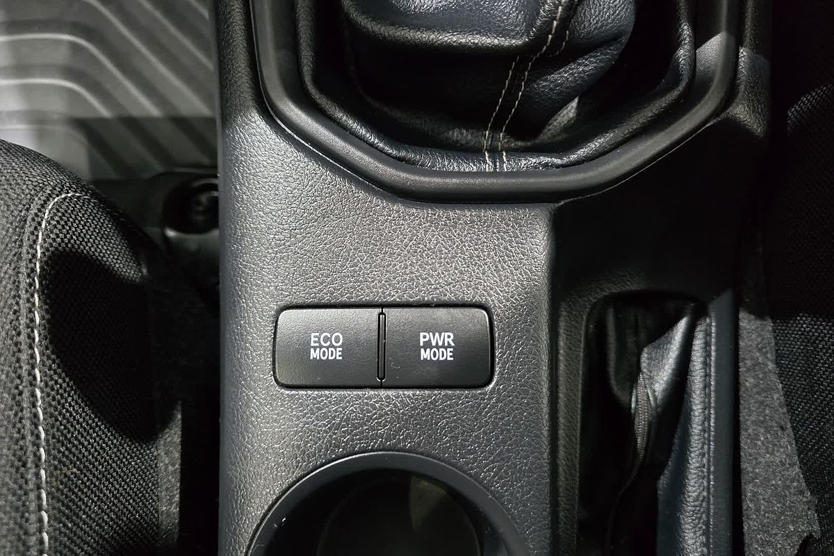 2019 Toyota Hilux SR GUN126R 4X4