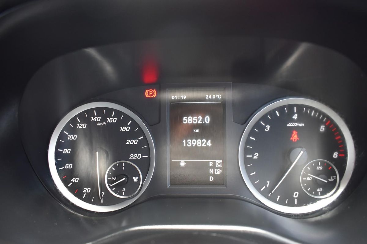 2019 Mercedes-Benz Valente 116CDI 447