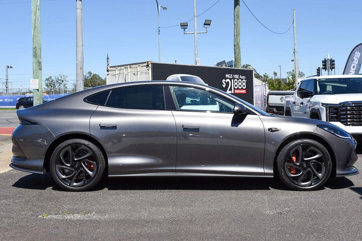 2025 MG IM5 Performance P12L