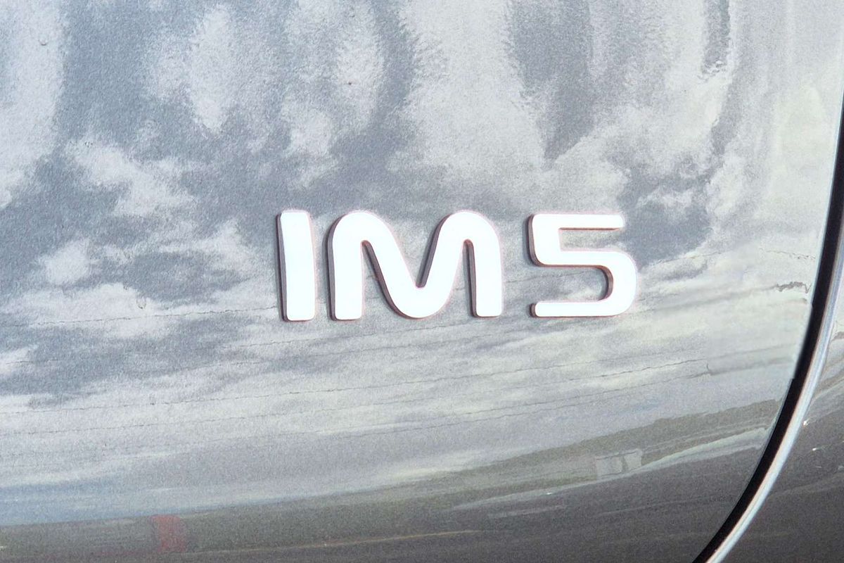 2025 MG IM5 Performance P12L