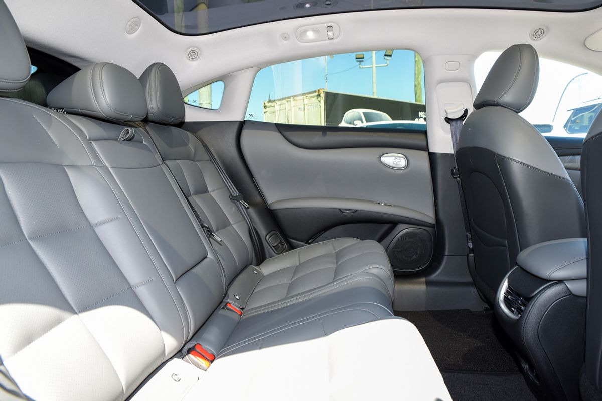 2025 MG IM5 Performance P12L