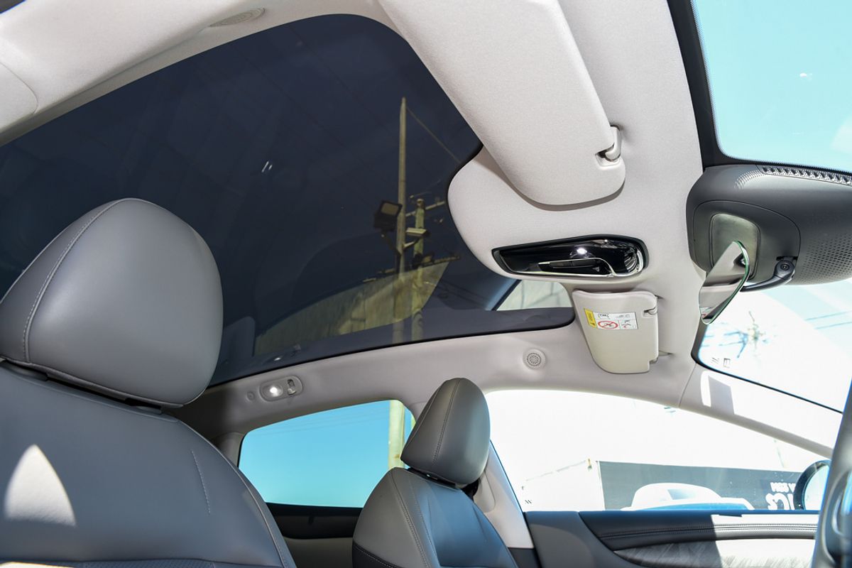 2025 MG IM5 Performance P12L