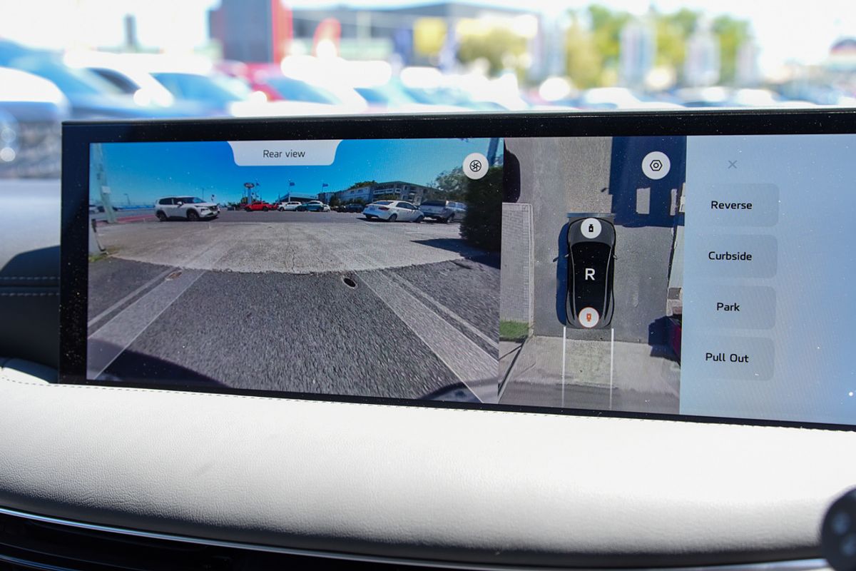 2025 MG IM5 Performance P12L