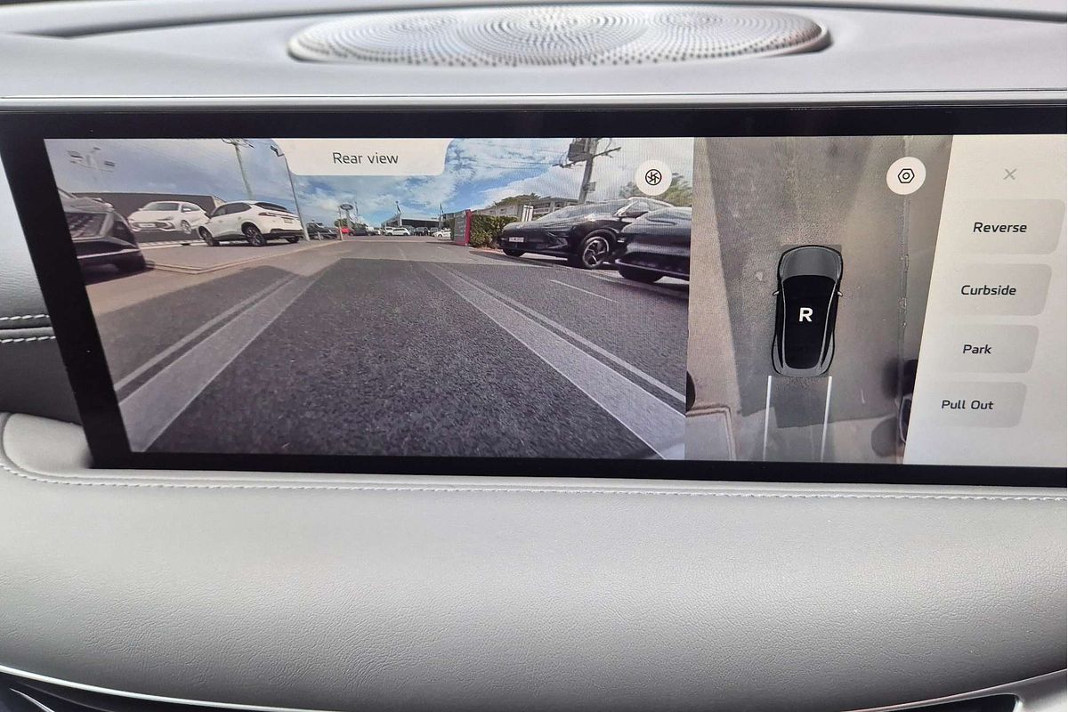 2025 MG IM5 Performance P12L