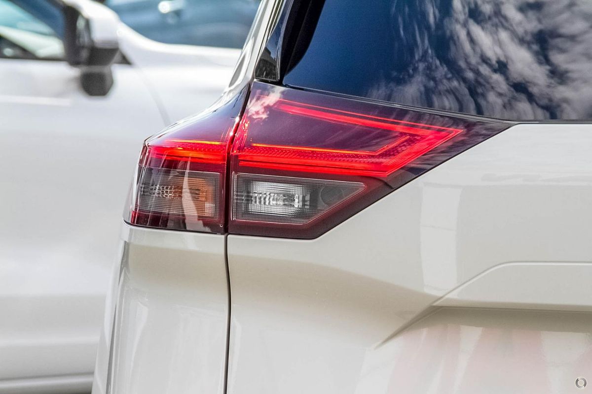 2025 Nissan X-TRAIL ST-L T33