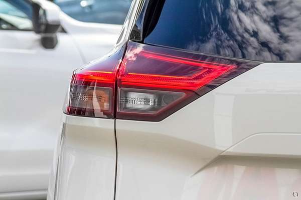 2025 Nissan X-TRAIL ST-L T33