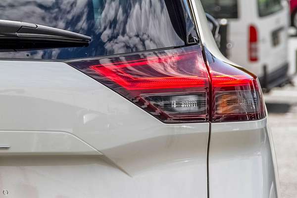 2025 Nissan X-TRAIL ST-L T33