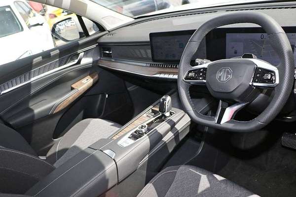 2025 MG QS Excite IS31