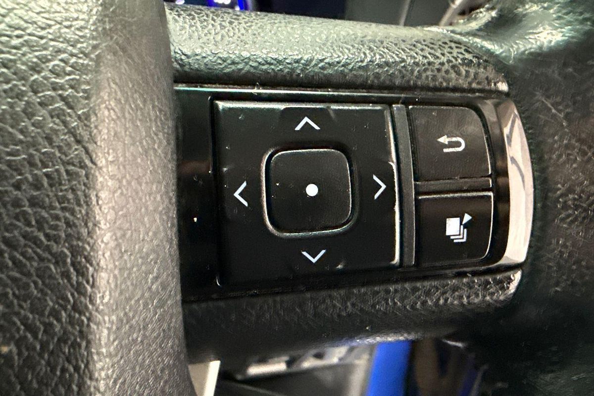 2017 Toyota Hilux SR5 GUN126R 4X4