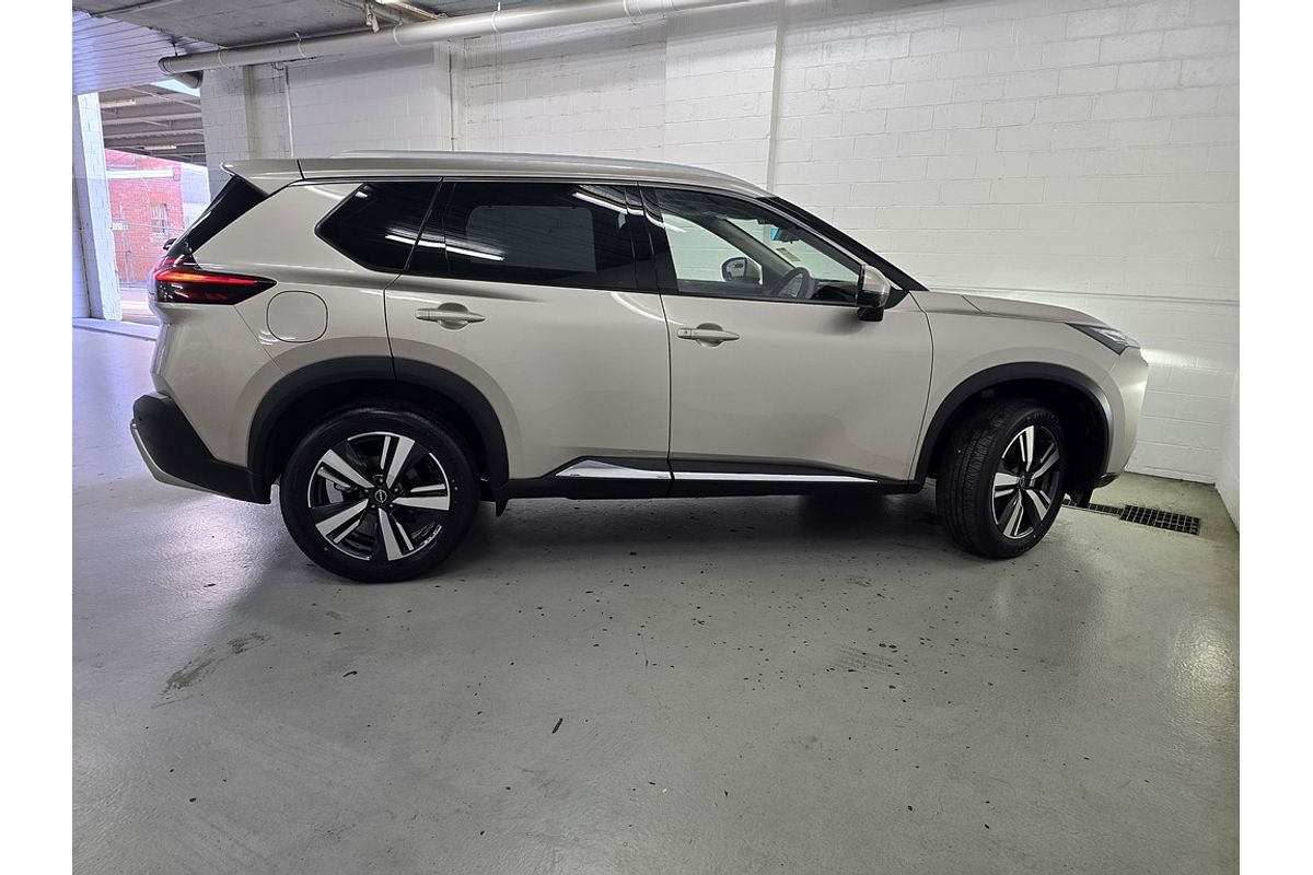 2025 Nissan X-TRAIL Ti T33