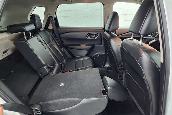 2025 Nissan X-TRAIL Ti T33