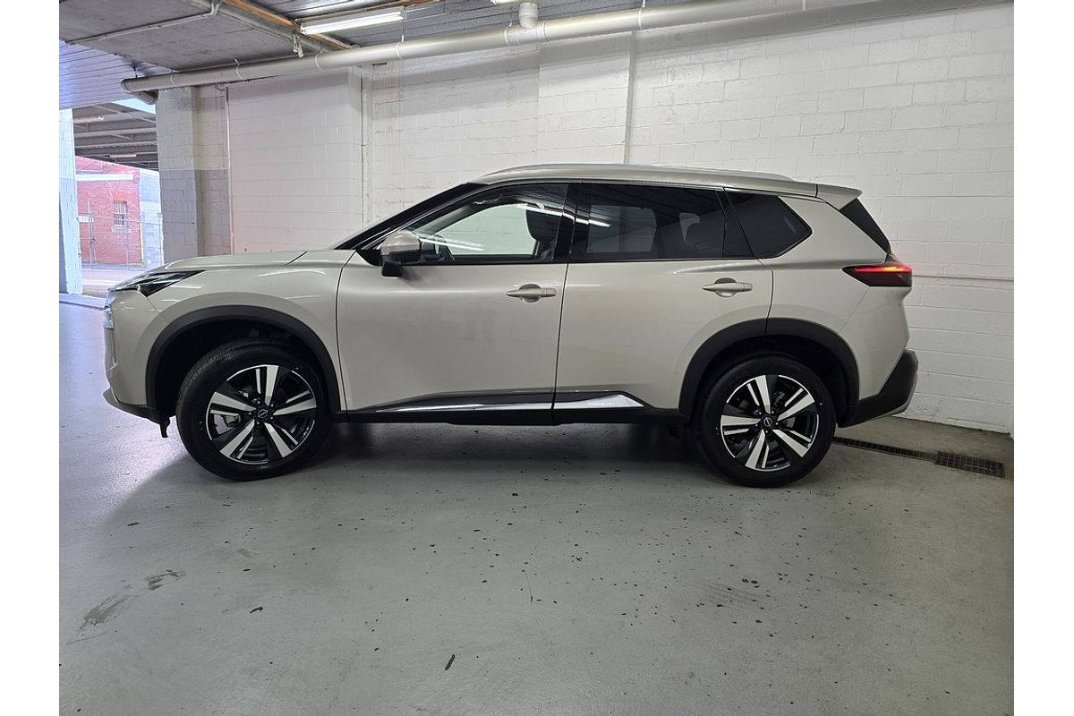 2025 Nissan X-TRAIL Ti T33