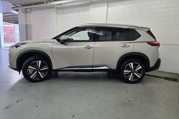 2025 Nissan X-TRAIL Ti T33