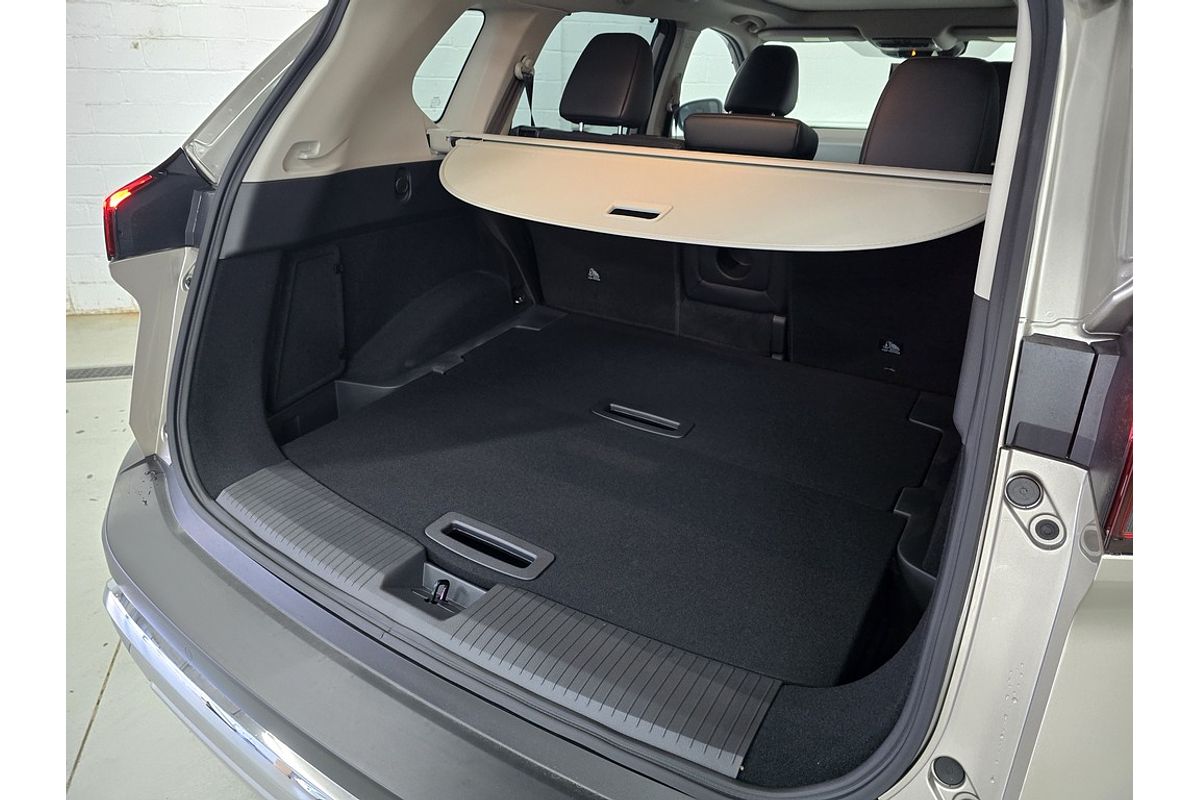 2025 Nissan X-TRAIL Ti T33