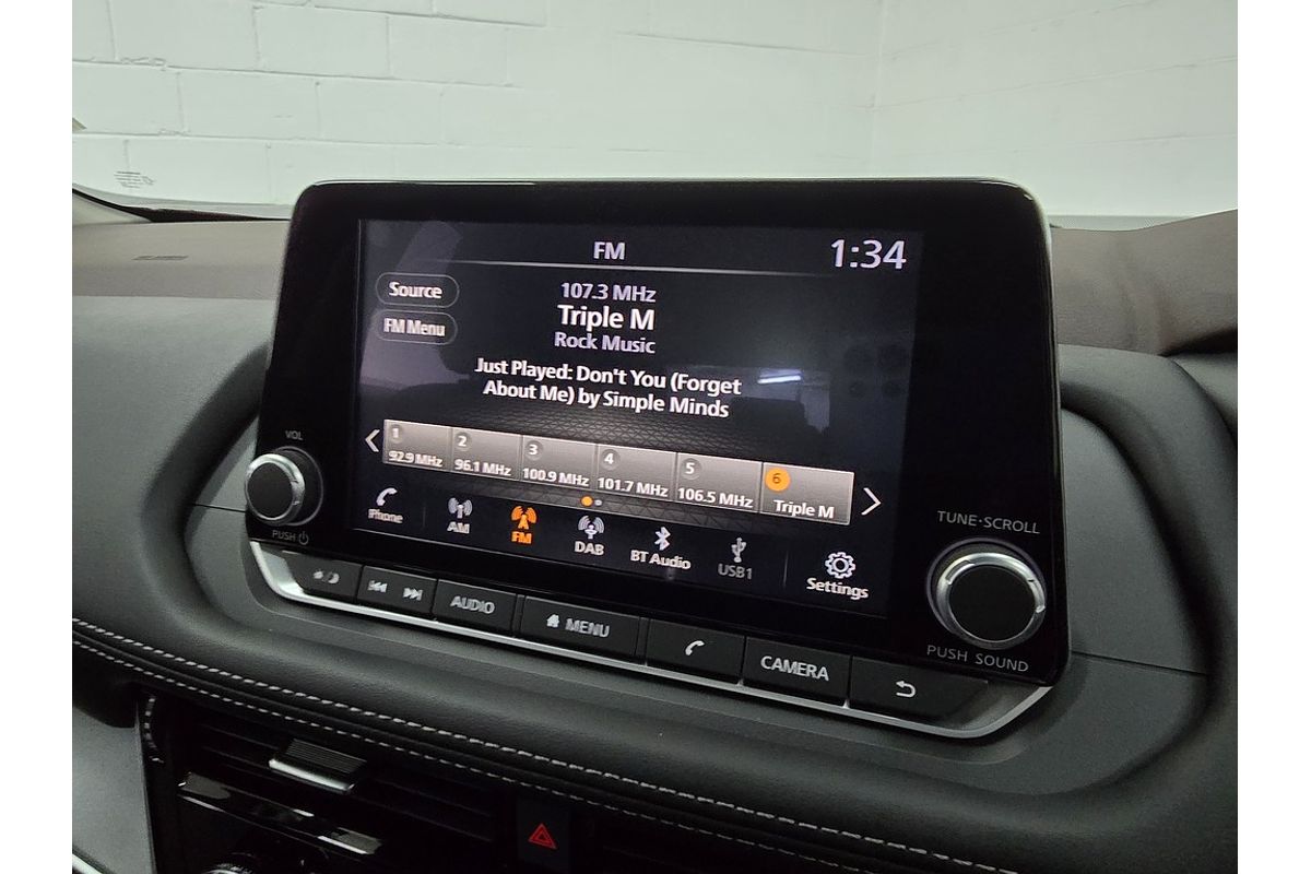 2025 Nissan X-TRAIL ST T33