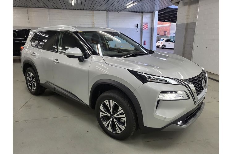 2025 Nissan X-TRAIL ST-L T33