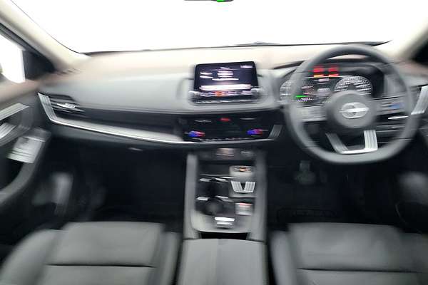 2025 Nissan X-TRAIL ST-L T33