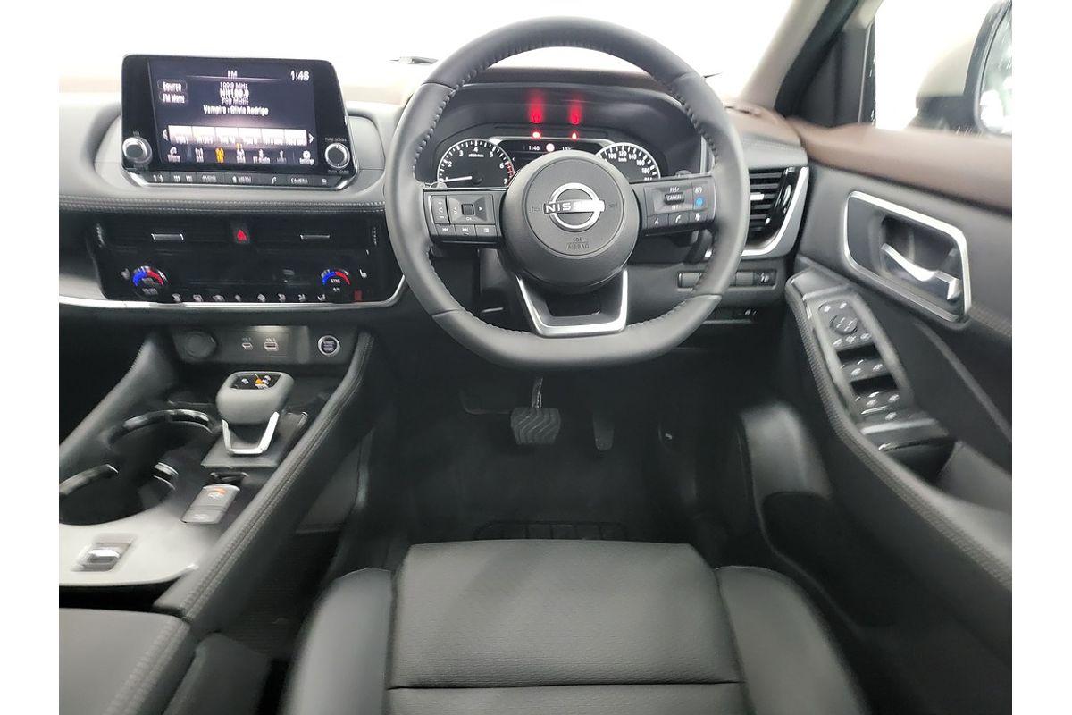 2025 Nissan X-TRAIL ST-L T33