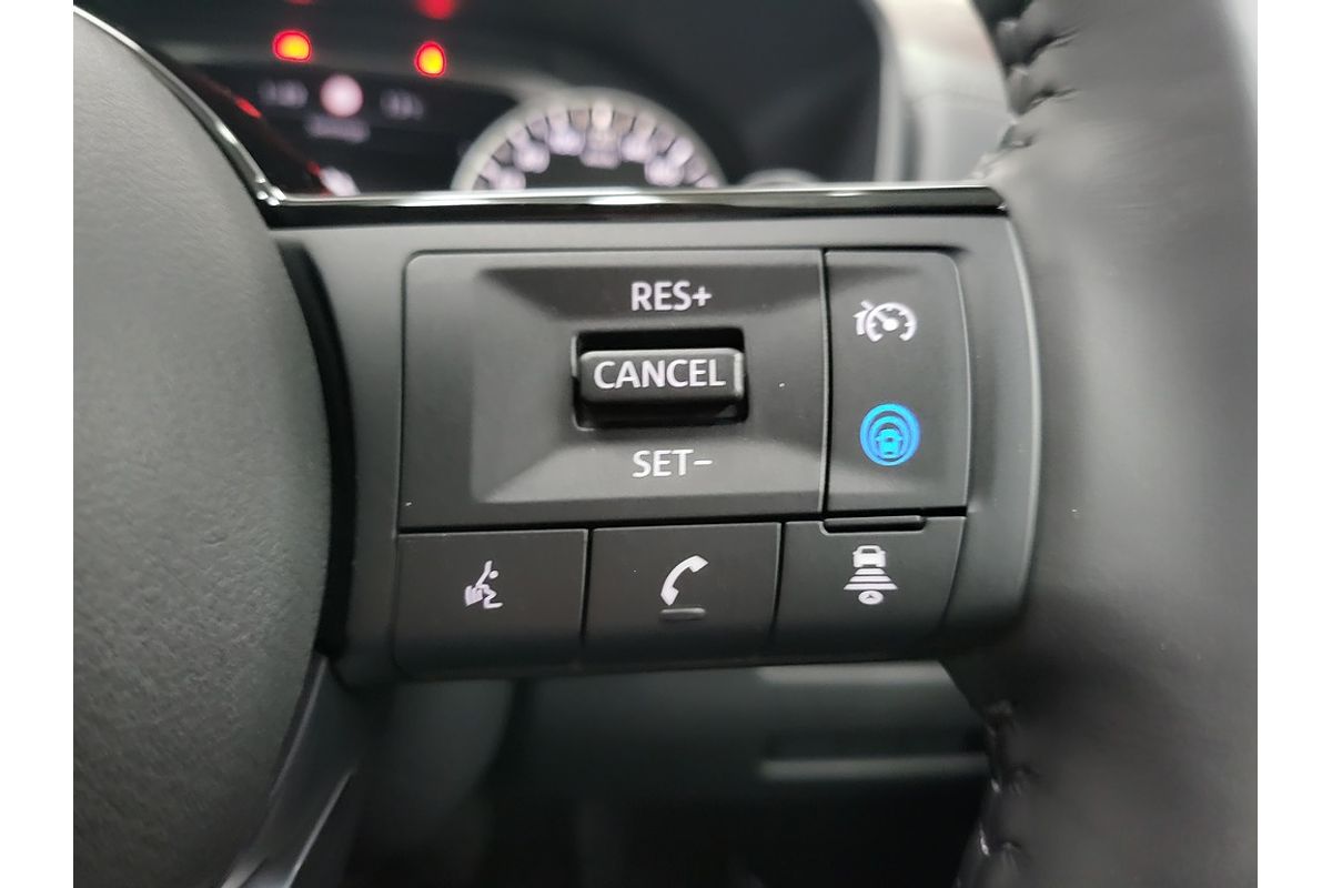 2025 Nissan X-TRAIL ST-L T33