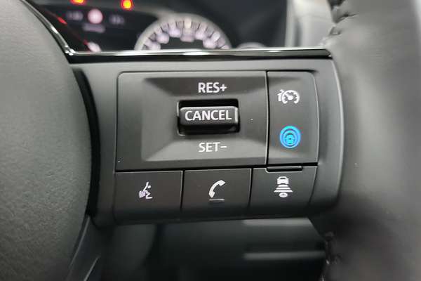 2025 Nissan X-TRAIL ST-L T33