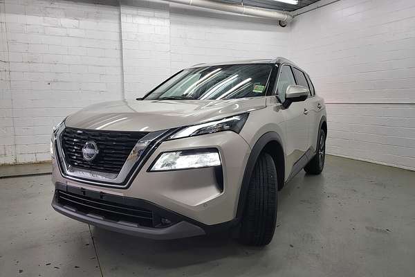 2025 Nissan X-TRAIL ST-L T33