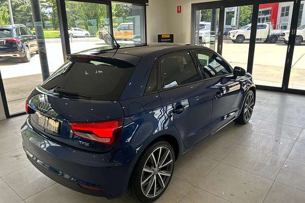 2017 Audi A1  8X
