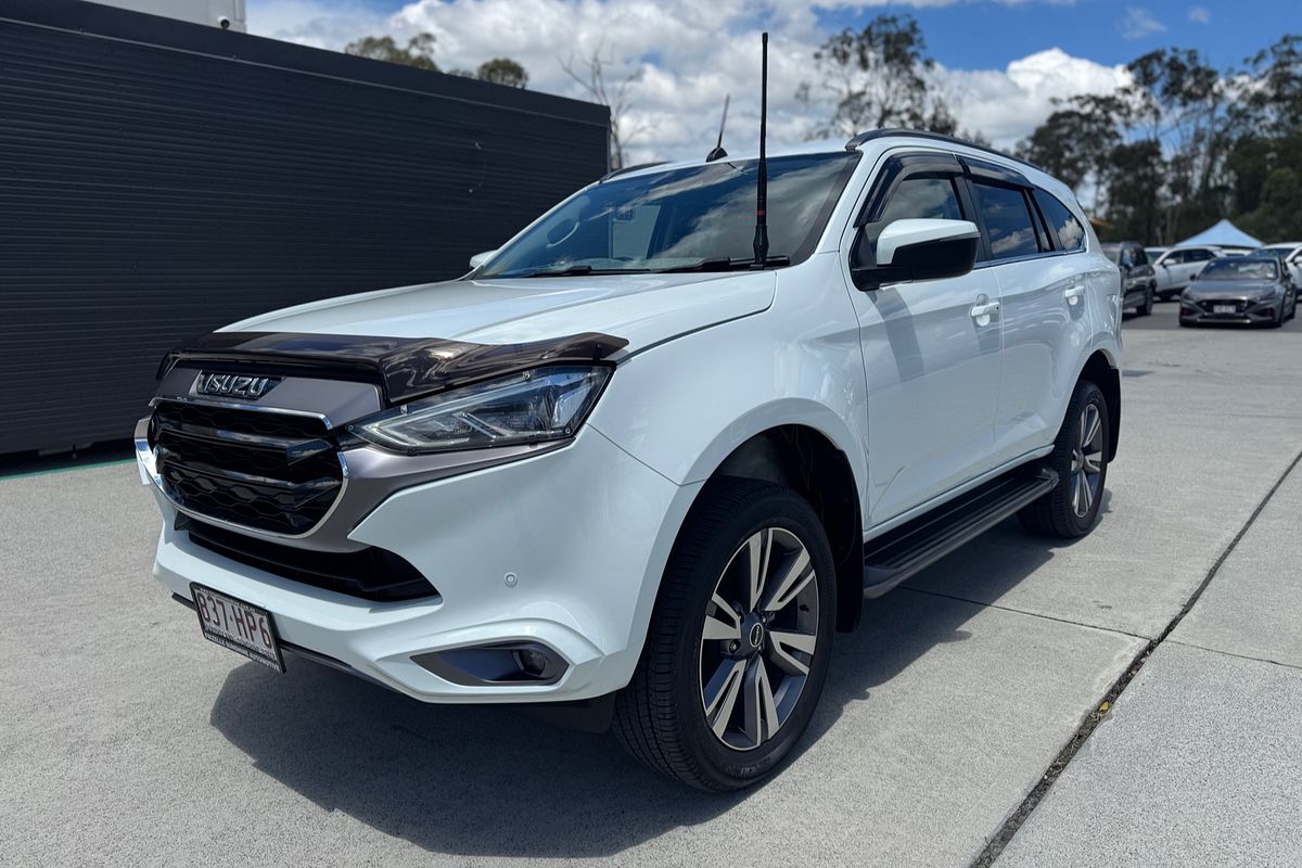 2023 Isuzu MU-X LS-T