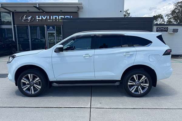 2023 Isuzu MU-X LS-T