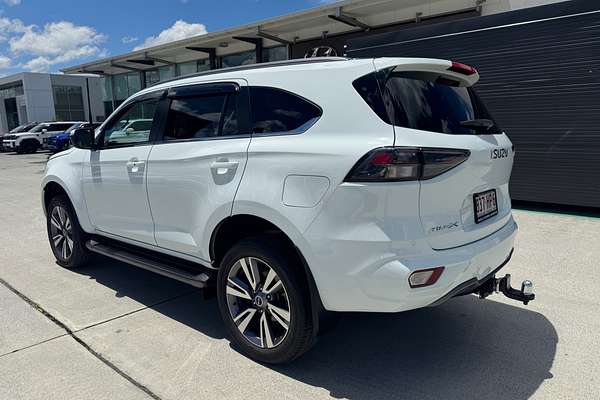 2023 Isuzu MU-X LS-T