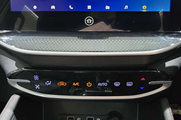 2024 LDV T60 Max LUXE Mega Tub SK8C 4X4 LWB