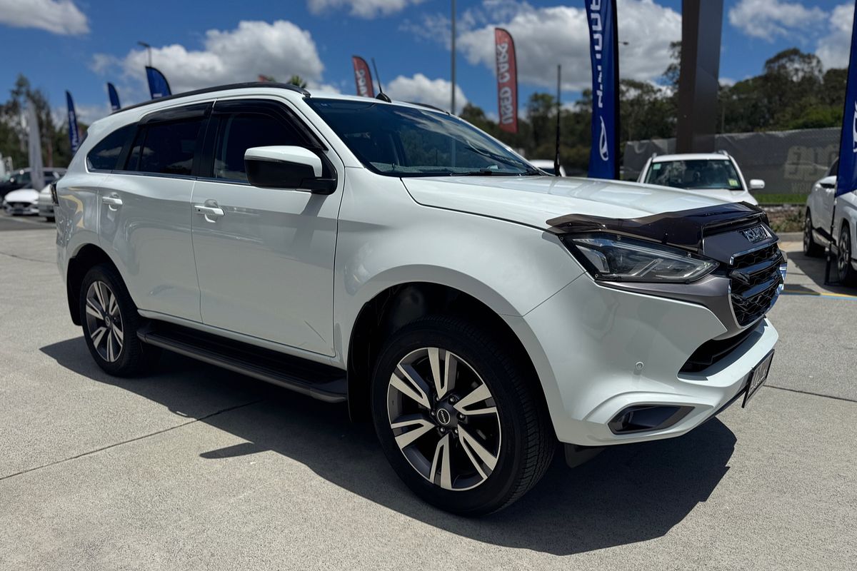 2023 Isuzu MU-X LS-T