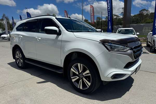 2023 Isuzu MU-X LS-T