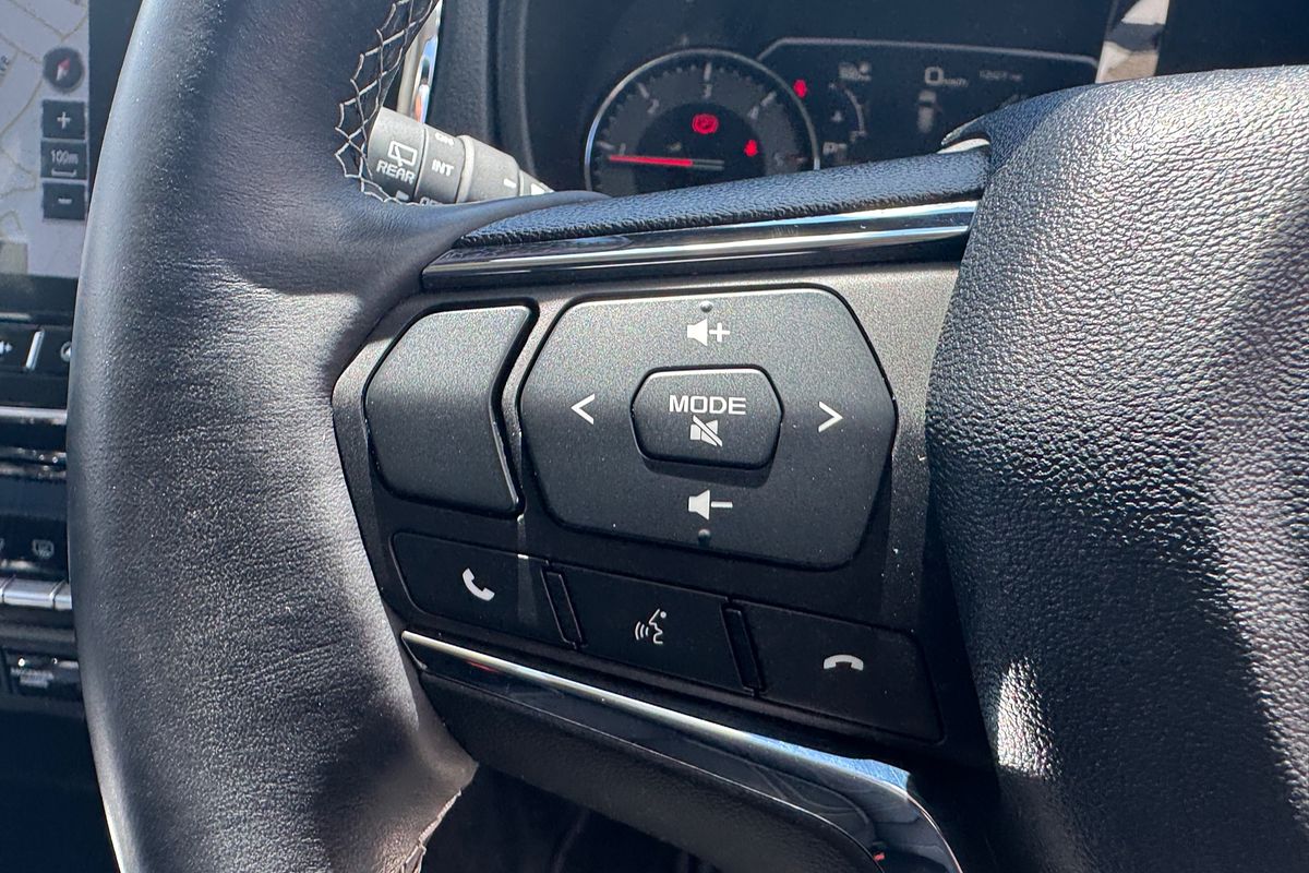 2023 Isuzu MU-X LS-T