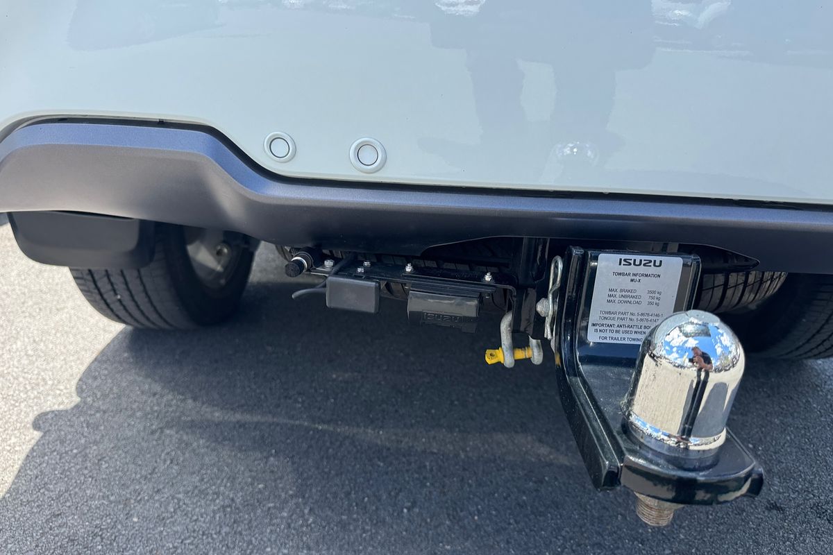 2023 Isuzu MU-X LS-T